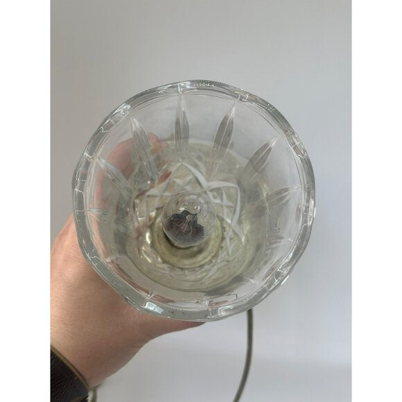 Vintage 1980s Heyco 8.25" Diamond Cut Glass Lamp Clear & Gold Retro Table Decor - Picture 4 of 8